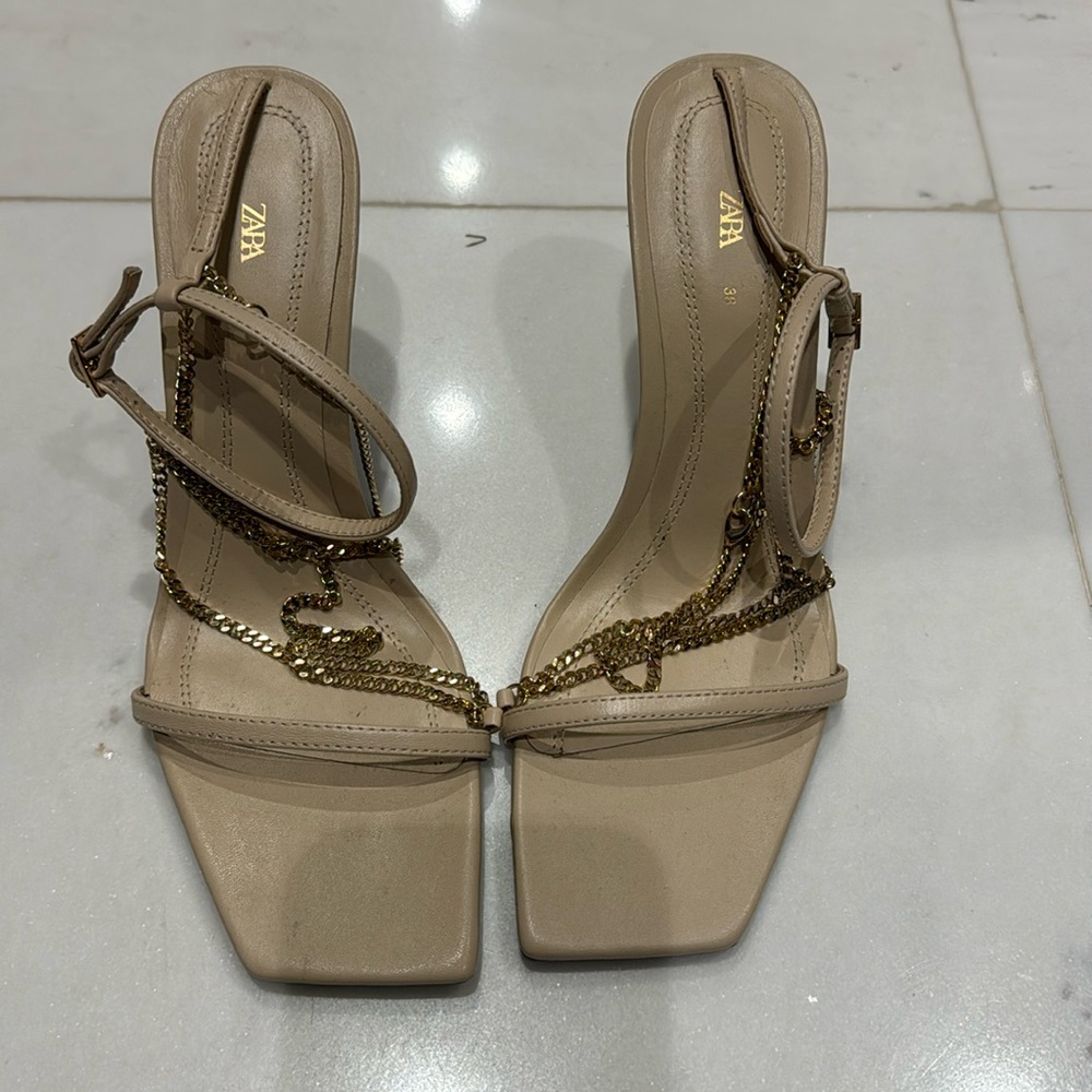 Zara Beige Strappy Heeled Sandals with Gold Chain